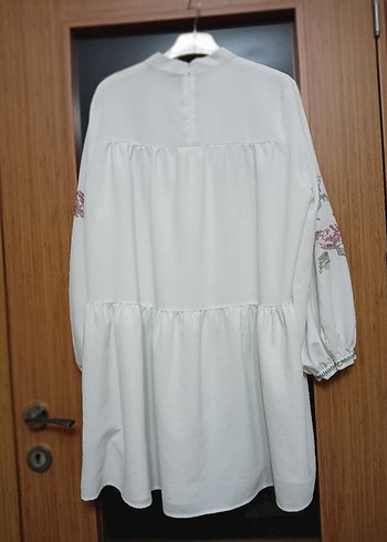 Nakışlı Beyaz Uzun Kollu Bohem Tunik LC waikiki 44 beden - Görsel 2