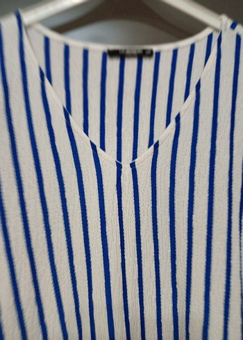 LC waikiki XXL Mavi Çizgili V Yaka elbise - Görsel 2