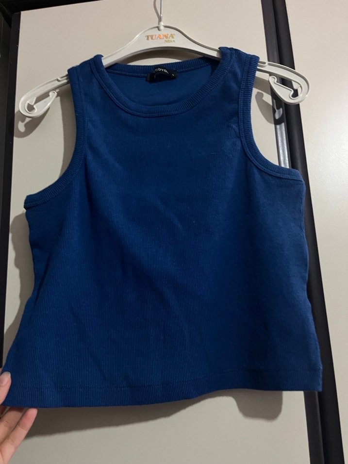 Kadın Lacivert Yüksek Yakalı Kolsuz tişört crop - Görsel 3