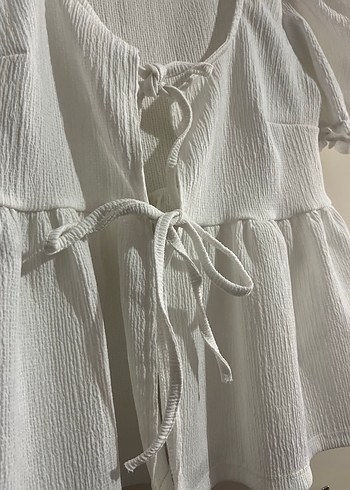 Düğmeli Beyaz Kısa Kollu Mini Keten Bluz - Görsel 5