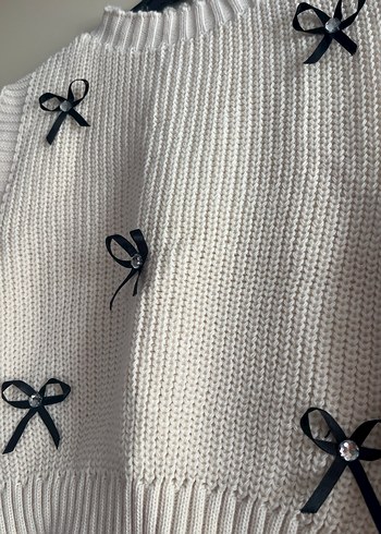 Kadın Beyaz Nakışlı Triko Süveter - Görsel 3