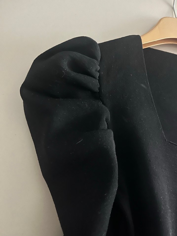 Siyah Kadın Fırfırlı Uzun Kollu Bluz - Görsel 3