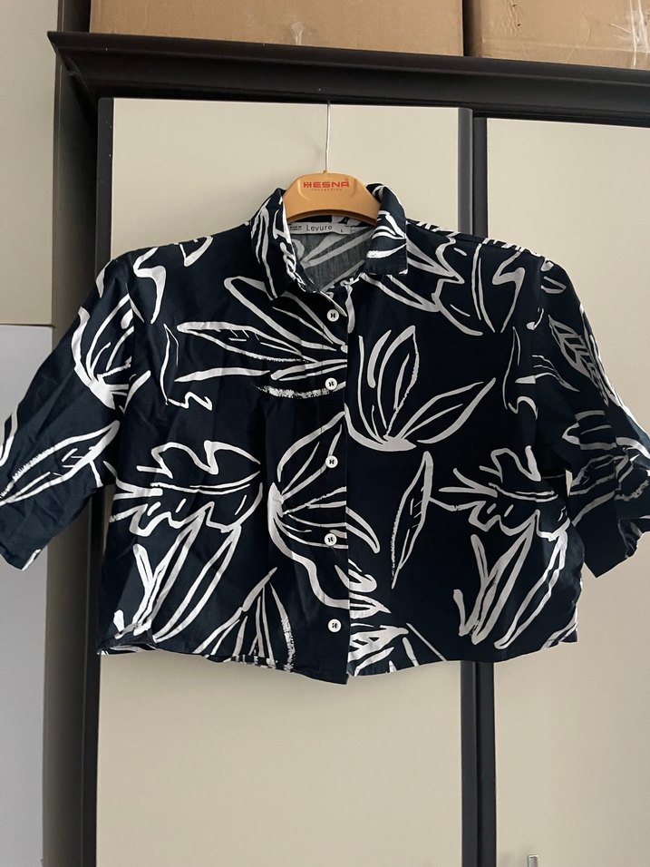 Desenli Kısa Kollu Siyah Mini Gömlek - Görsel 5