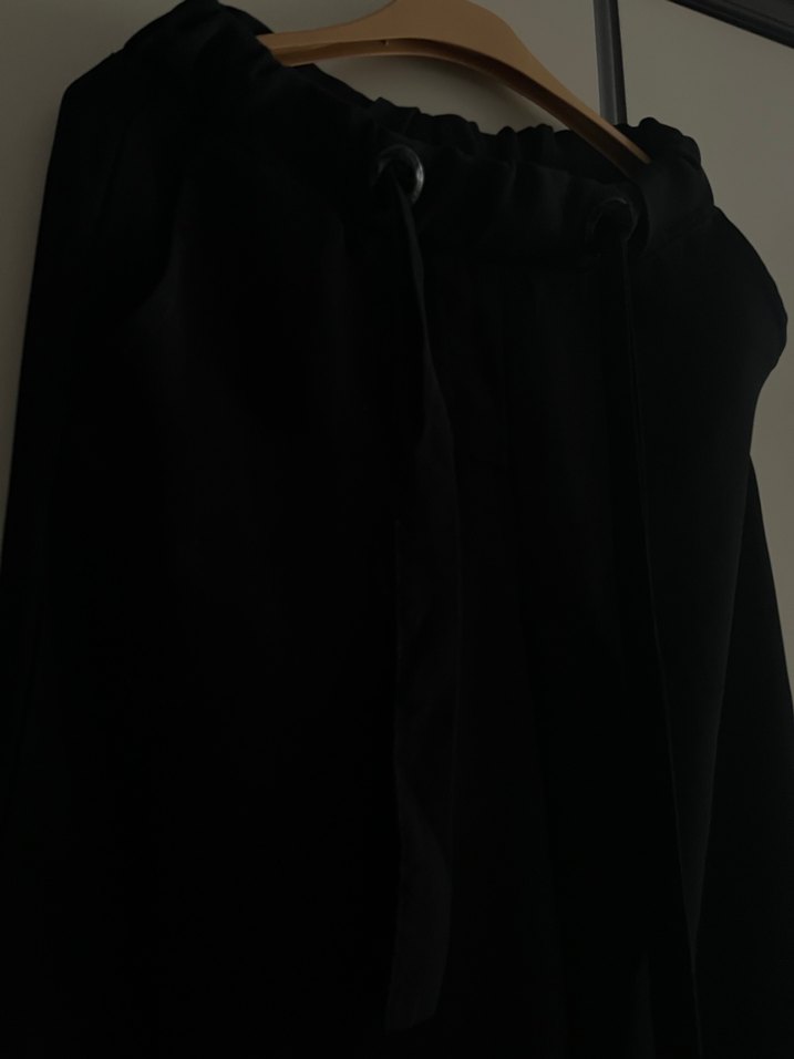 Kadın Siyah Midi Bol Kesim Kemerli Pantolon - Görsel 2