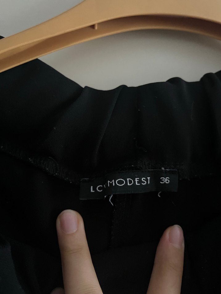 Kadın Siyah Midi Bol Kesim Kemerli Pantolon - Görsel 3