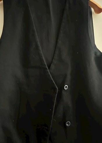 Siyah Düğmeli Kadın Yelek - Görsel 2