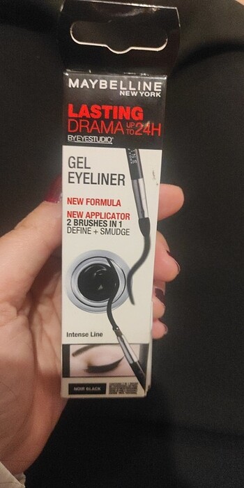 Maybelline jel eyelinner 