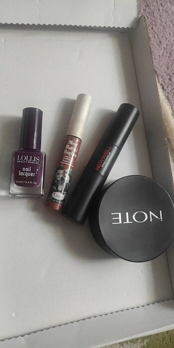 Makyaj set note pudra the balm ruj neweell kontör 