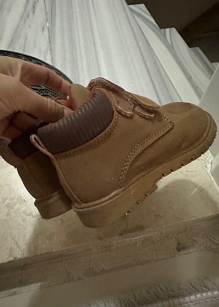 Erkek çocuk bot - Görsel 2