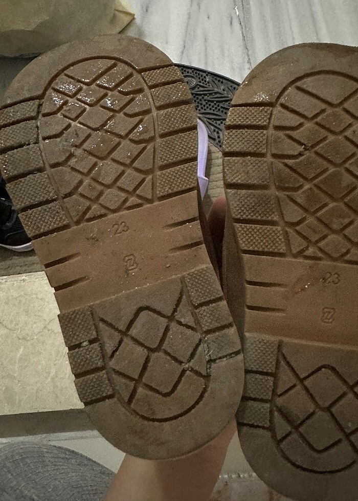 Erkek çocuk bot - Görsel 4