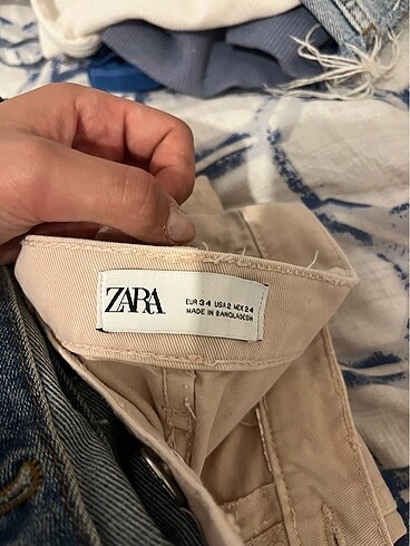 Zara Straight jean