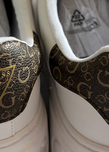 Beyaz Yılan Desenli Dolgu Topuklu Kadın Spor Ayakkabı - Görsel 6