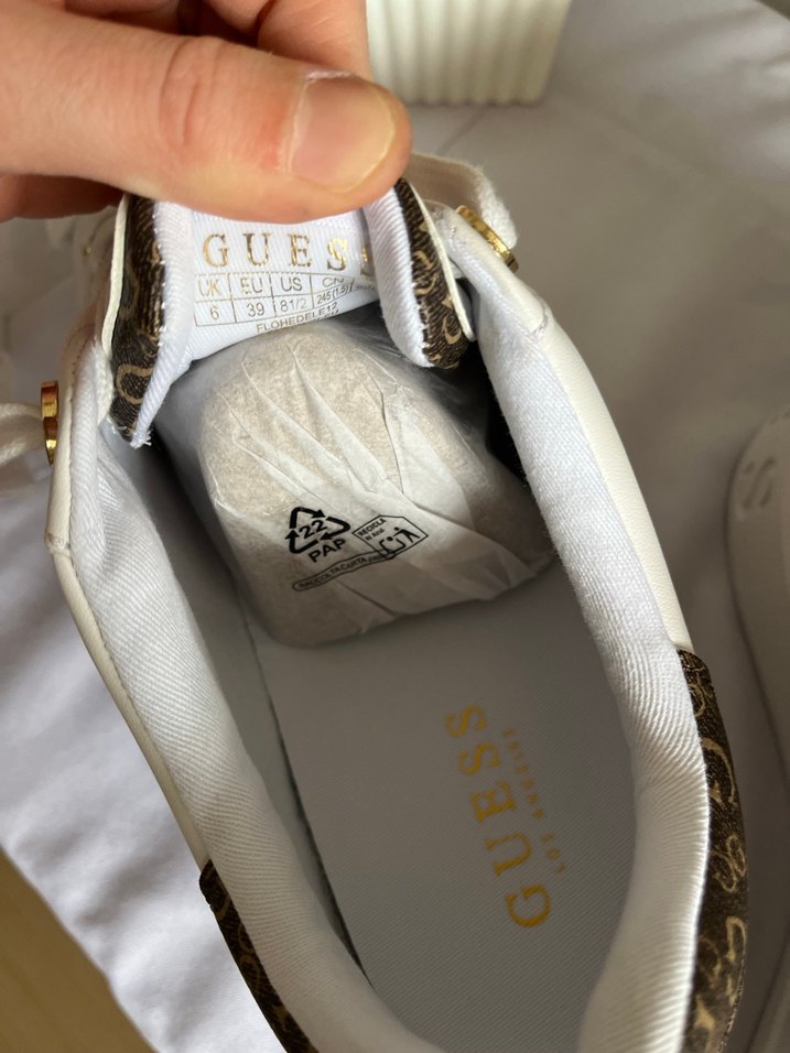 Beyaz Yılan Desenli Dolgu Topuklu Kadın Spor Ayakkabı - Görsel 5