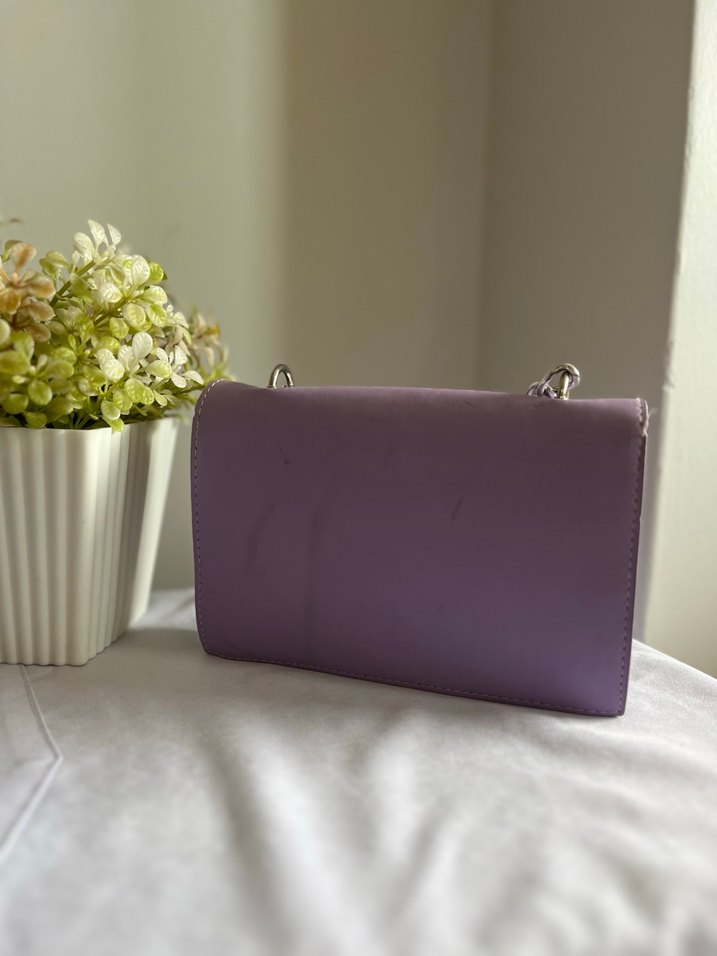 Zincir Detaylı Mor Deri Kadın Çanta - Görsel 3