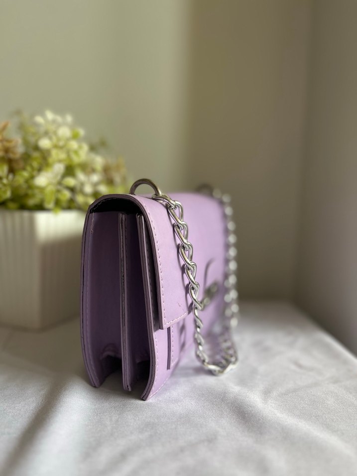 Zincir Detaylı Mor Deri Kadın Çanta - Görsel 4