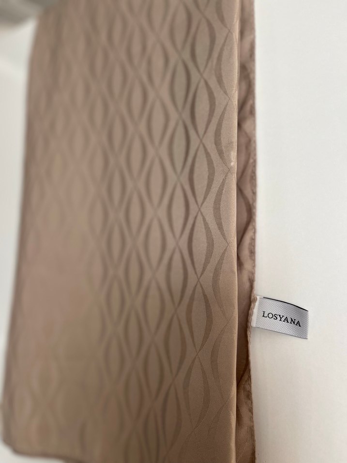 Bej Pliseli Kadın Şal - Görsel 2