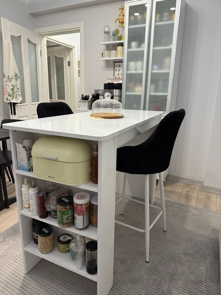 Gri ve Beyaz Yüksek Sandalye - Görsel 2