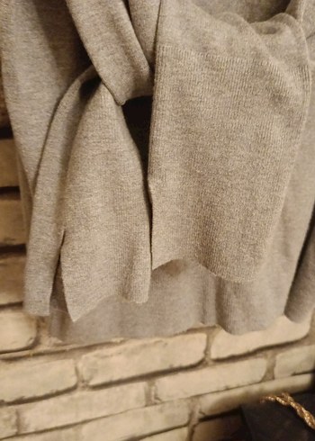 Gri V Yaka Kadın yün triko Kazak - Görsel 3