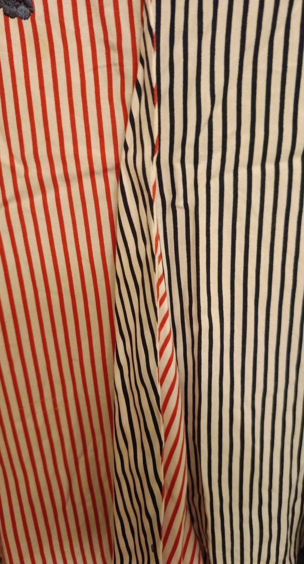 Çizgili, Düğmeli, V Yaka Kadın Bluz - Görsel 4