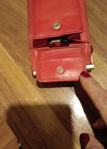 Kırmızı Deri Kadın sigaralık ve çakmak Cüzdanı - Görsel 3