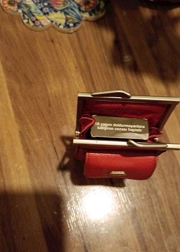 Kırmızı Deri Kadın sigaralık ve çakmak Cüzdanı - Görsel 7