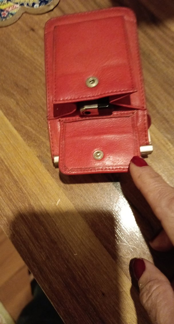 Kırmızı Deri Kadın sigaralık ve çakmak Cüzdanı - Görsel 3