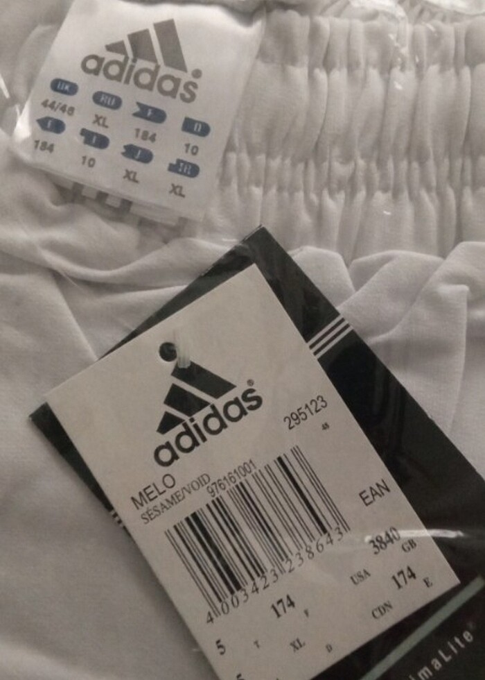 Beyaz eşofman bay bayan için fark etmez - Görsel 2