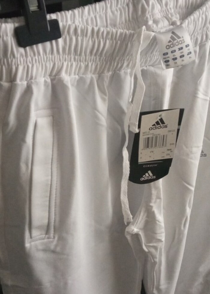 Beyaz eşofman bay bayan için fark etmez - Görsel 4