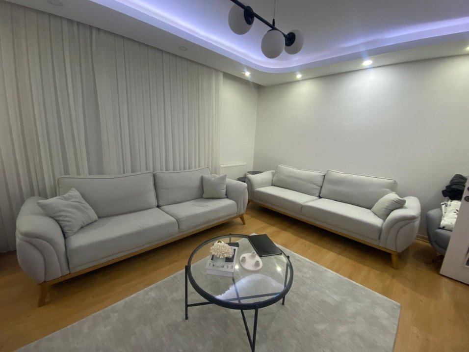 koltuk takımı iki tane üçlü 4 yıllık - Görsel 2