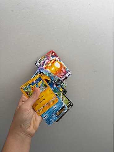 6 adet değerli pokemon kartı(orijinal)
