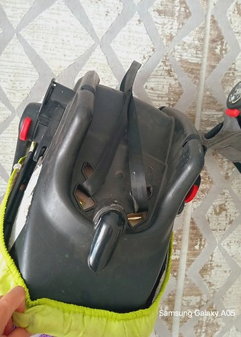 Sarı Desenli Bebek Oto Koltuğu - Görsel 3