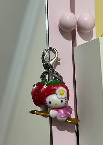 hello kitty mini charm