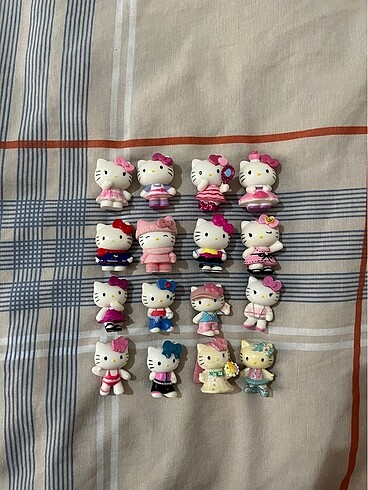 hello kitty figur