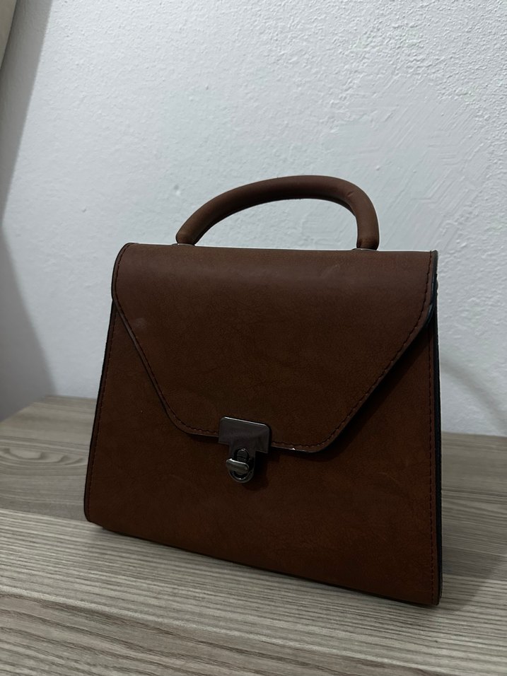 Kahverengi Vintage Kilitli Deri Kadın Çanta - Görsel 2