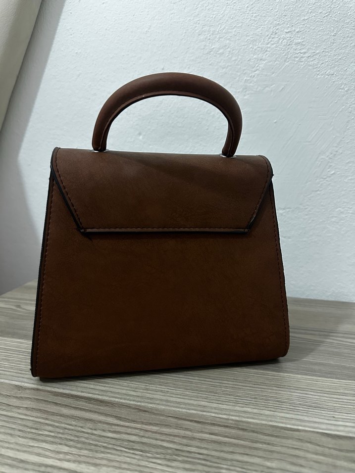 Kahverengi Vintage Kilitli Deri Kadın Çanta - Görsel 3