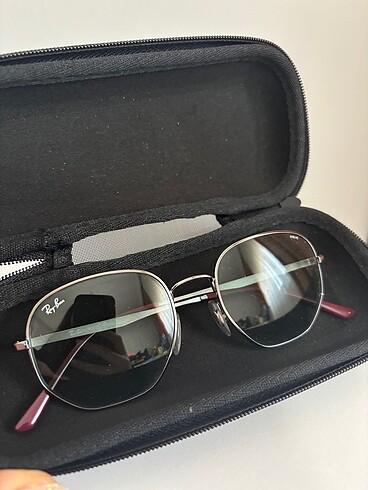 Orjinal Ray-Ban güneş gözlüğü