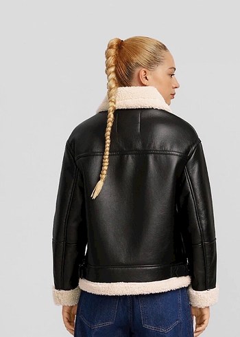 BERSHKA SİYAH KÜRKLÜ DERİ CEKET - Görsel 2