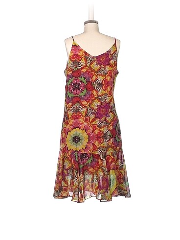 42 Beden Vintage Love Kısa Elbise %70 İndirimli.