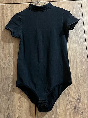 Siyah Boyunlu Body