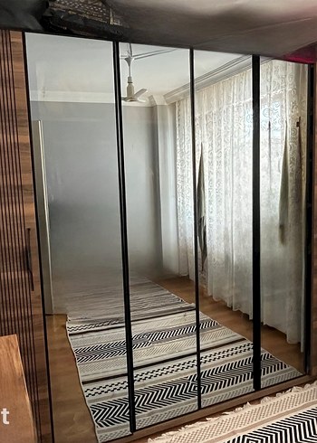 Yeni gibi altı kapaklı gardolap