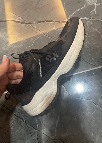 38 Beden Siyah Bağcıklı Stiletto Topuklu Kadın Spor Ayakkabı