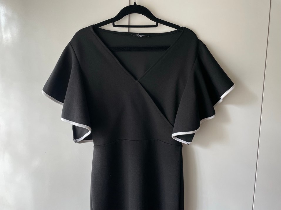 Siyah V Yaka Drapeli Midi Elbise - Görsel 2