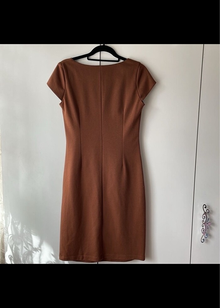 Kahverengi Elbise - Görsel 2