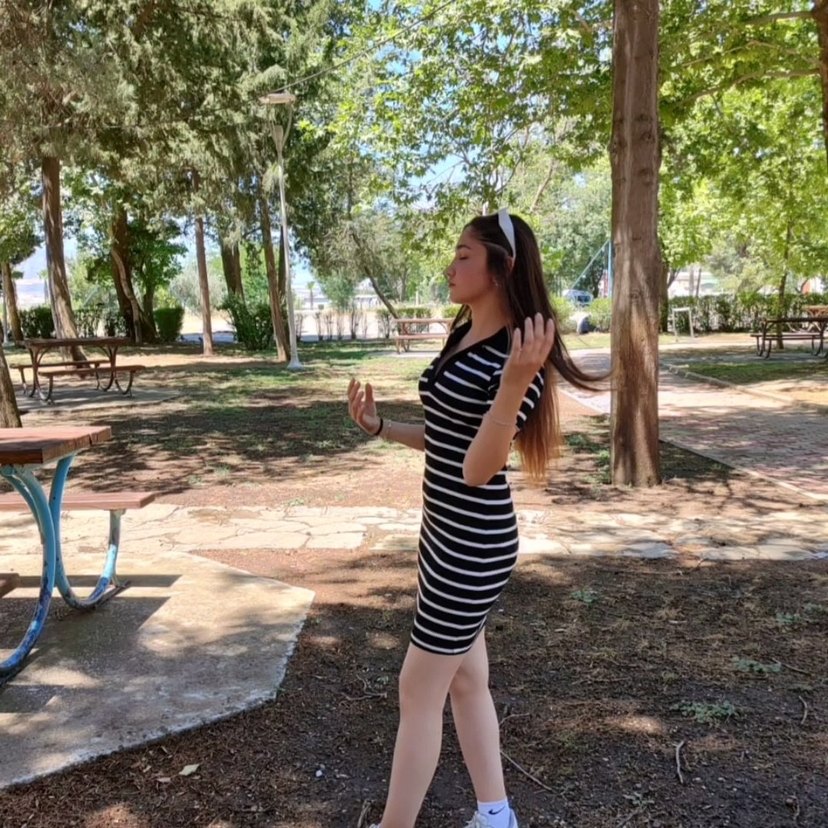 Siyah Beyaz Çizgili Straplez Midi Elbise - Görsel 2