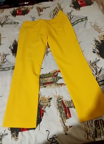 Sarı pantolon