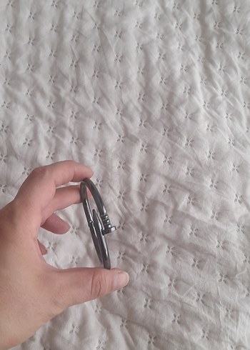 Diğer Gri Tokalı Kadın Kelepçe Bileklik