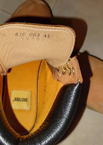 Greyder orjinal botu.Yeni kokusu üstünde. Toplam 3 kere giyildi. - Görsel 3