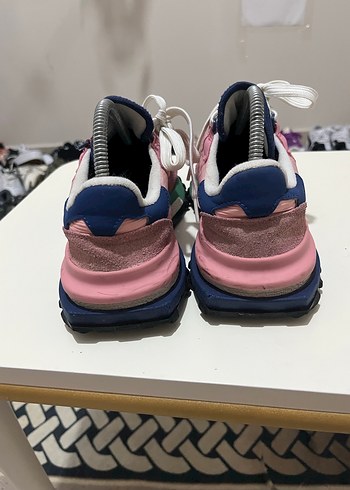 Lacoste Lacoste Pembe Kadın Spor Ayakkabı orijinal 40