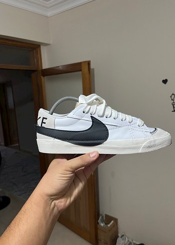 Erkek Beyaz Siyah Nike blazer mid 43