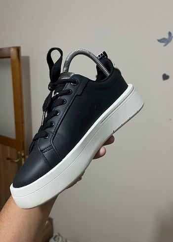 38 Beden siyah Renk Siyah Bağcıklı Lacoste orijinal 38